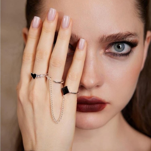 SILVER  2pc Heart Geometric Ring Set - Picture 2 of 3